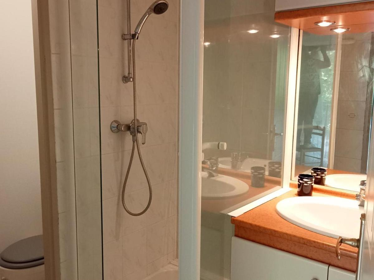 Charmant Studio Avec Terrasse Et Parking, Proche Plage Et Port - Fr-1-551-25 Λα Ροσέλ Εξωτερικό φωτογραφία
